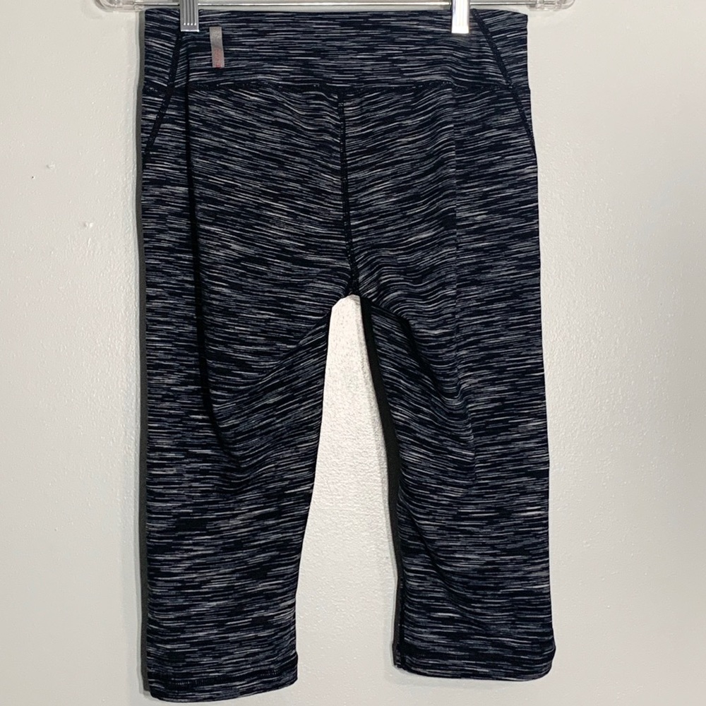 3/$20 Sale! Zella Space Dye Gray Cropped Leggings